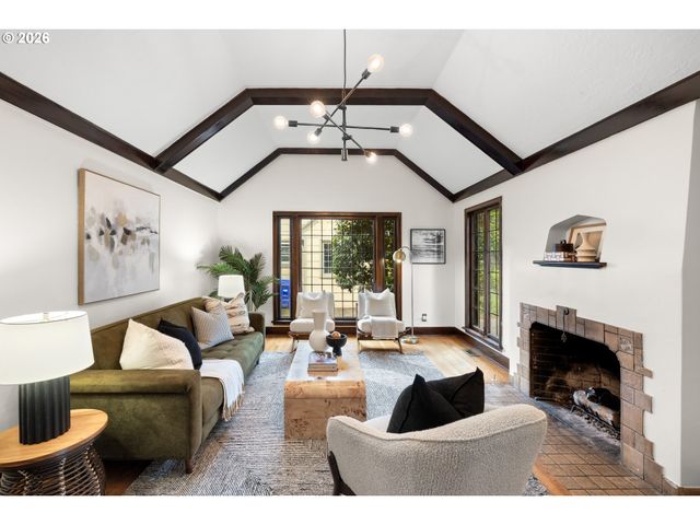 6026 N MISSISSIPPI Ave, Portland, OR 97217