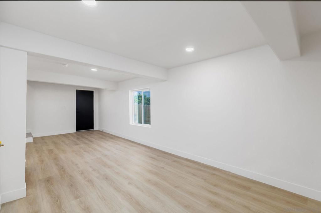 Image 15 of property listing at 866 Merlin Dr, San Diego, CA 92114