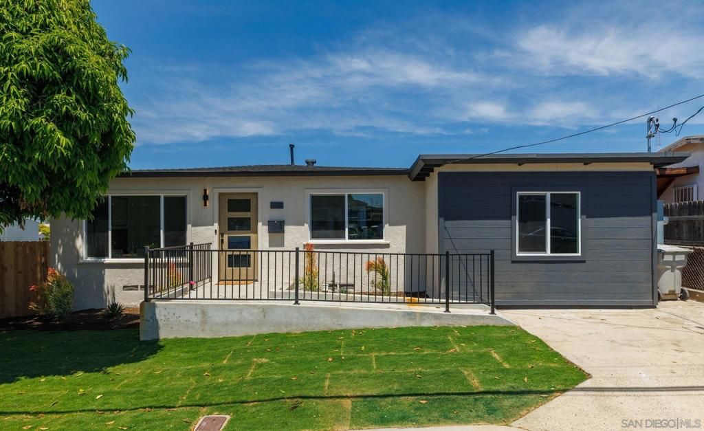 Image 18 of property listing at 866 Merlin Dr, San Diego, CA 92114