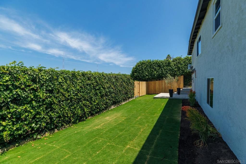Image 21 of property listing at 866 Merlin Dr, San Diego, CA 92114