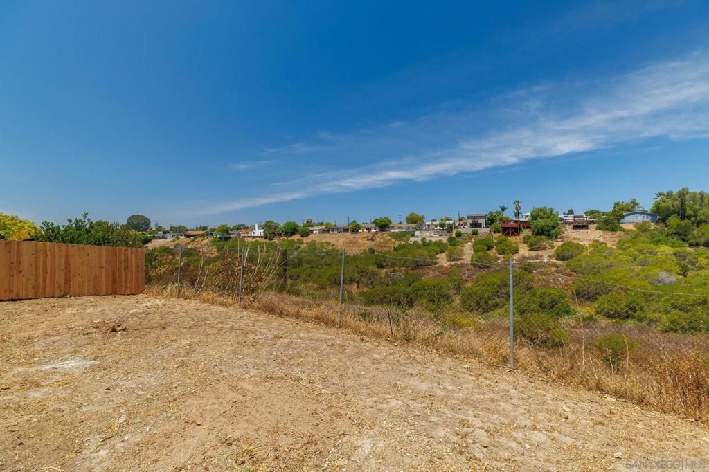Image 24 of property listing at 866 Merlin Dr, San Diego, CA 92114