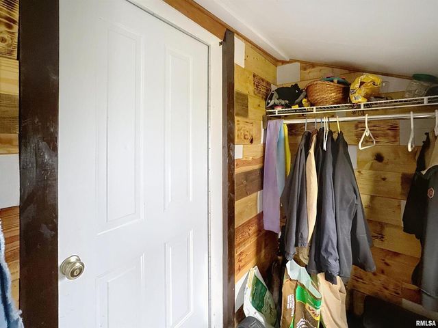 2320 18th Street A, Moline, IL 61265