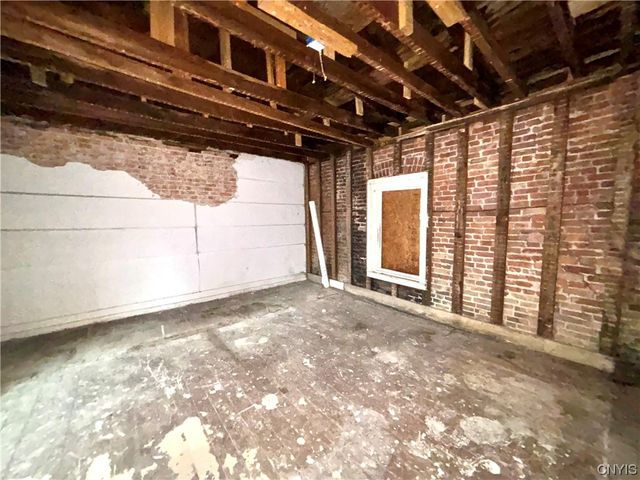 10 Nelson Street, Auburn, NY 13021