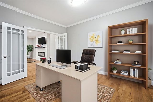 1 Farmer Cir, East Longmeadow, MA 01028