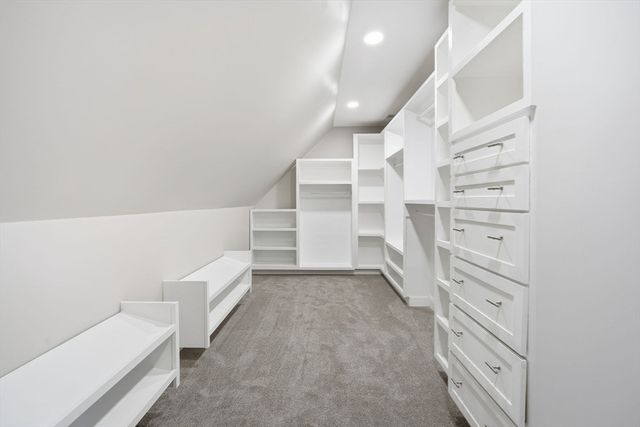 1 Farmer Cir, East Longmeadow, MA 01028