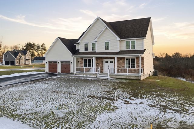 1 Farmer Cir, East Longmeadow, MA 01028