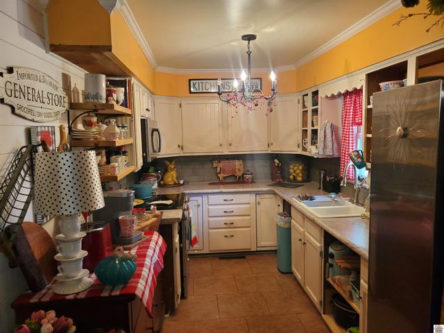 3701 Springdale Circle, Paducah, KY 42001