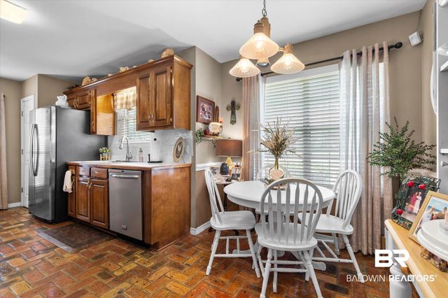 430 Wedgefield Drive, Mobile, AL 36608