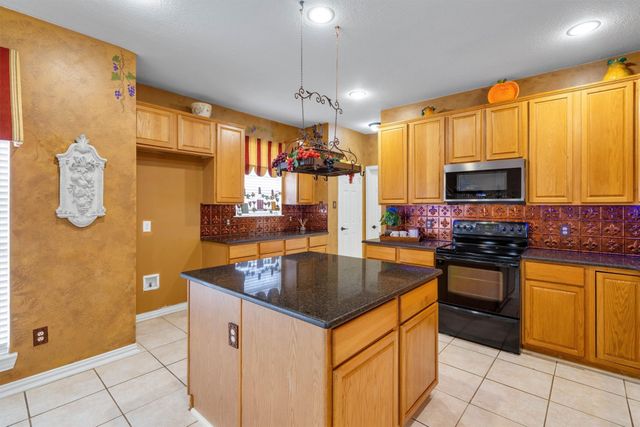 6509 Marquett Drive, Rowlett, TX 75089