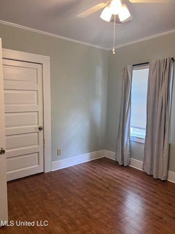 125 St Paul Street, B, Biloxi, MS 39530