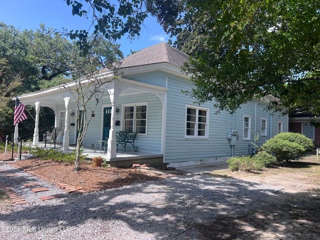 125 St Paul Street, B, Biloxi, MS 39530