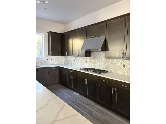 11780 Sw 176TH Dr, Beaverton, OR 97007