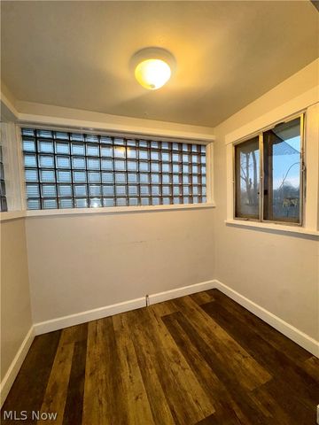 94 Labelle Avenue, Youngstown, OH 44507