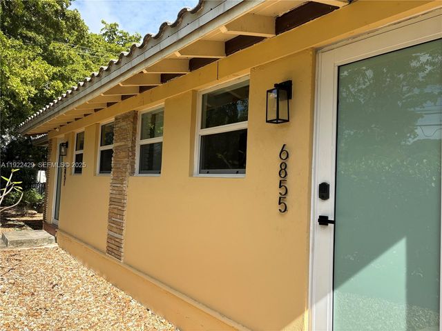 6855 NE 5th Ave B, Miami, FL 33138
