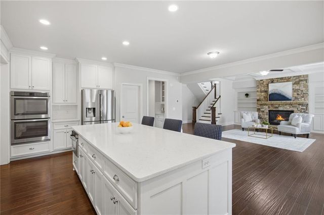 2732 Oak Glen Manor Road, Decatur, GA 30033