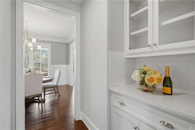 2732 Oak Glen Manor Road, Decatur, GA 30033