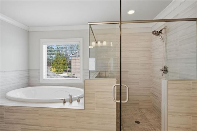 2732 Oak Glen Manor Road, Decatur, GA 30033