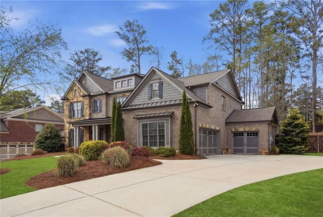 2732 Oak Glen Manor Road, Decatur, GA 30033