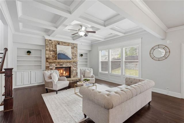 2732 Oak Glen Manor Road, Decatur, GA 30033