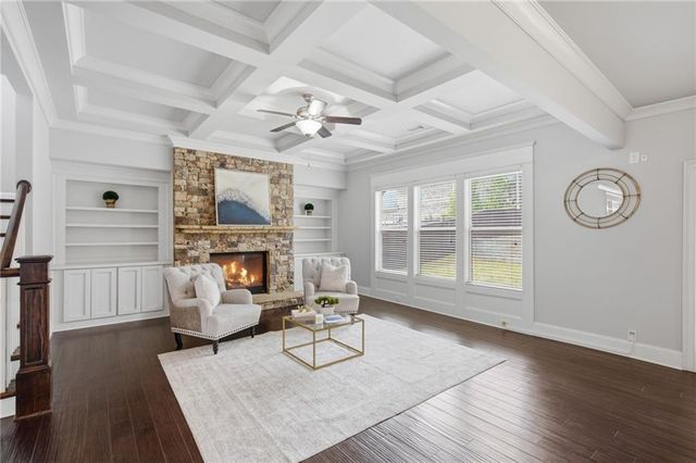 2732 Oak Glen Manor Road, Decatur, GA 30033