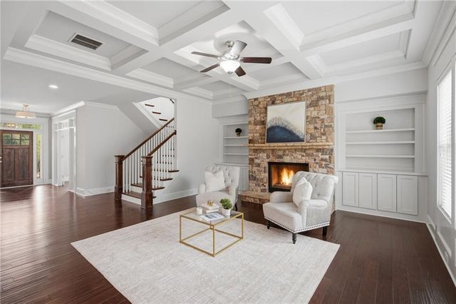 2732 Oak Glen Manor Road, Decatur, GA 30033