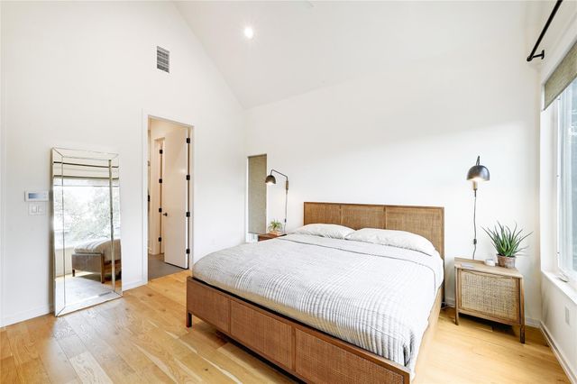 410 W Alpine RD 7, Austin, TX 78704