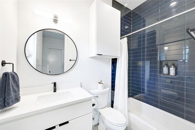 410 W Alpine RD 7, Austin, TX 78704