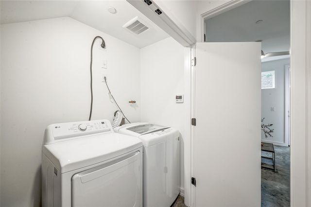 410 W Alpine RD 7, Austin, TX 78704