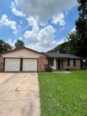 610 Wood Smoke Drive, Houston, TX 77013