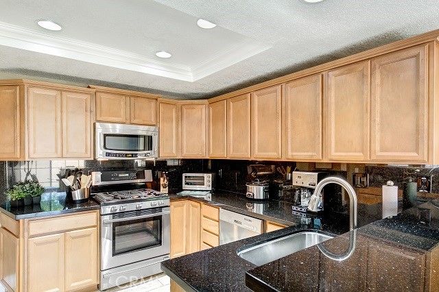 2439 Paseo Circulo, Tustin, CA 92782