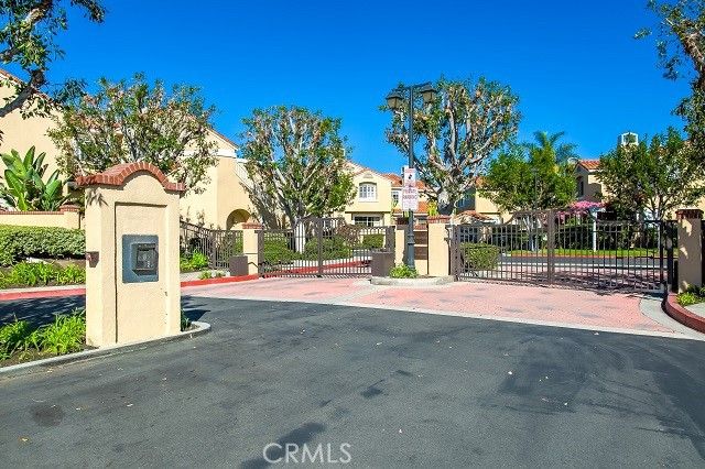 2439 Paseo Circulo, Tustin, CA 92782