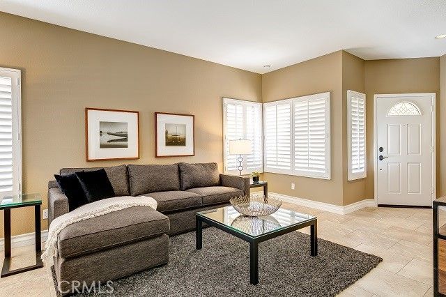 2439 Paseo Circulo, Tustin, CA 92782