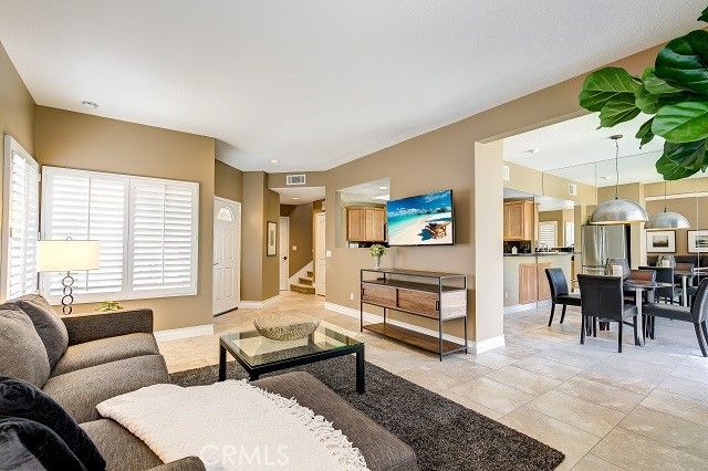 2439 Paseo Circulo, Tustin, CA 92782