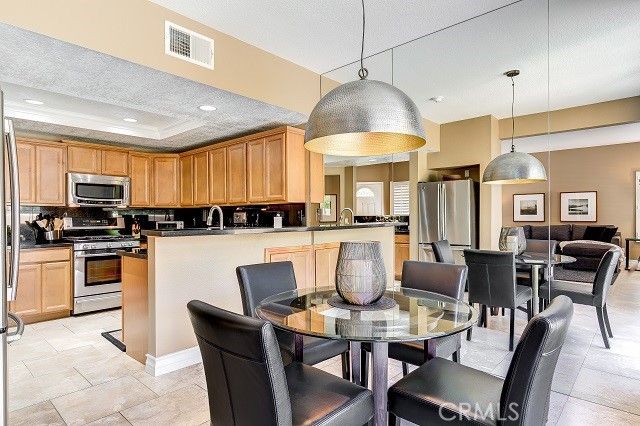 2439 Paseo Circulo, Tustin, CA 92782