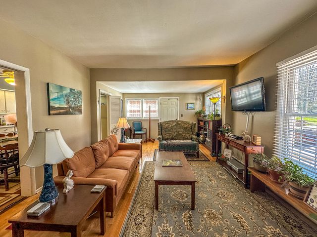 7581 McWhorter Road, London, KY 40741
