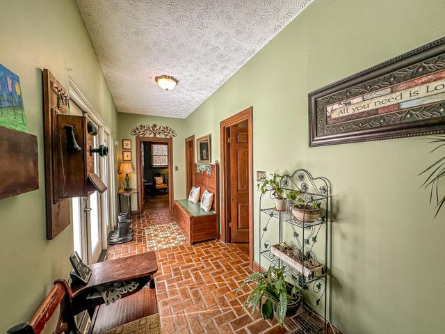 7581 McWhorter Road, London, KY 40741