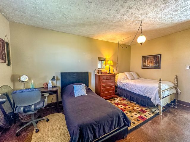 7581 McWhorter Road, London, KY 40741