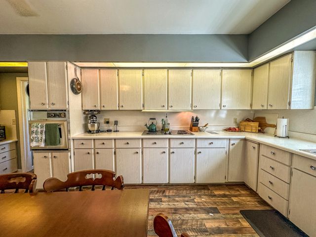 7581 McWhorter Road, London, KY 40741