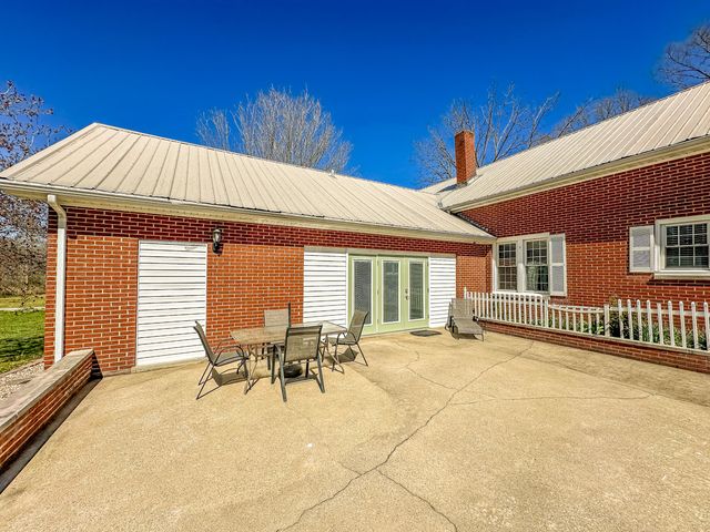 7581 McWhorter Road, London, KY 40741