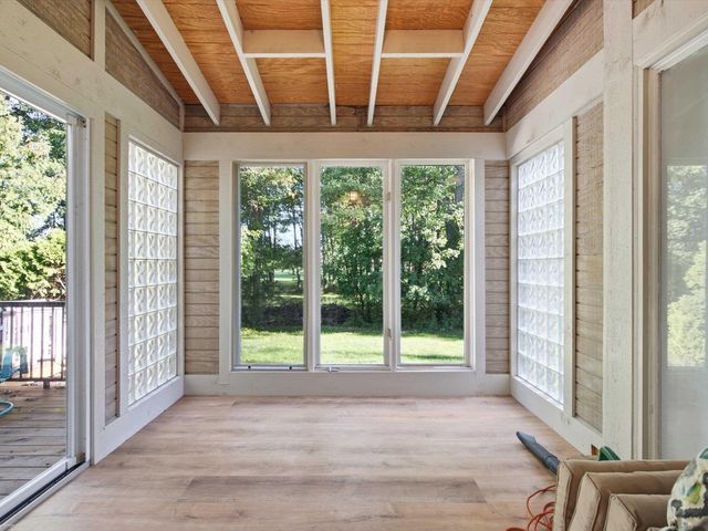 3016 Charlwood Drive, Rochester Hills, MI 48306