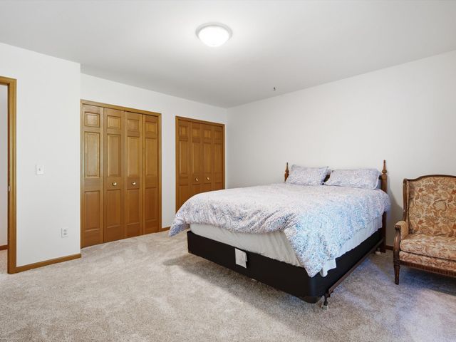 3016 Charlwood Drive, Rochester Hills, MI 48306