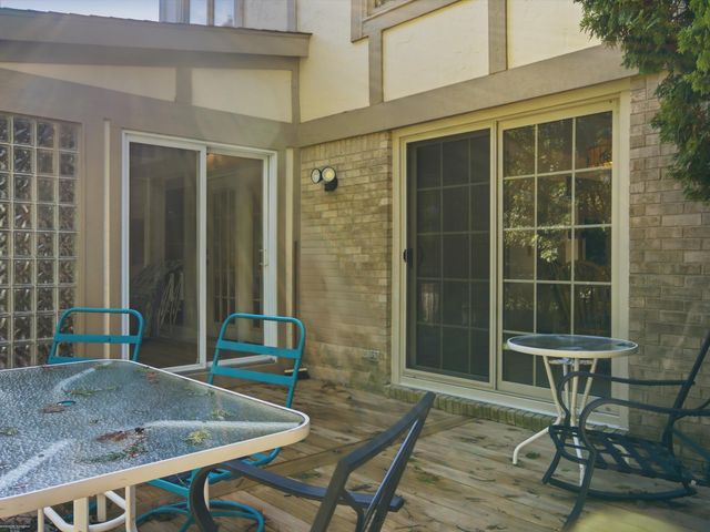 3016 Charlwood Drive, Rochester Hills, MI 48306