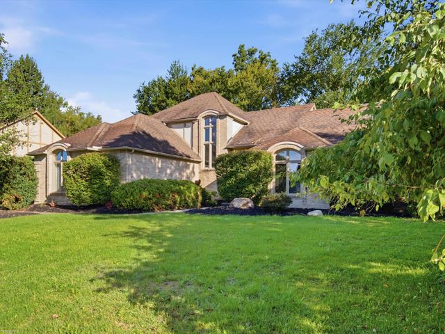 3016 Charlwood Drive, Rochester Hills, MI 48306