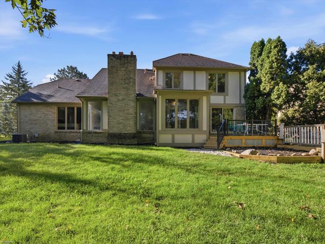 3016 Charlwood Drive, Rochester Hills, MI 48306
