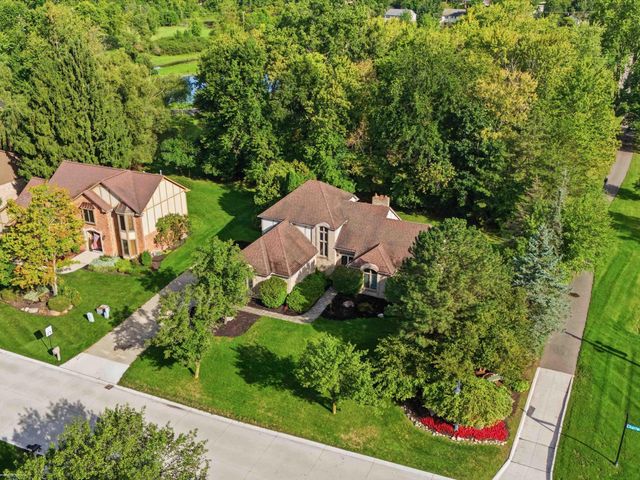 3016 Charlwood Drive, Rochester Hills, MI 48306