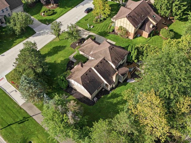3016 Charlwood Drive, Rochester Hills, MI 48306