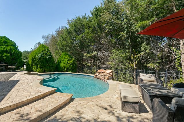 6316 Avalon Woods Drive, Mckinney, TX 75072