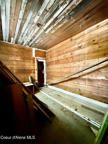 408 High Bank St, Wallace, ID 83873