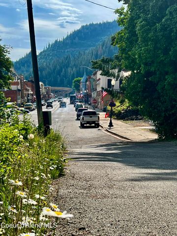 408 High Bank St, Wallace, ID 83873