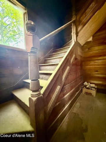 408 High Bank St, Wallace, ID 83873